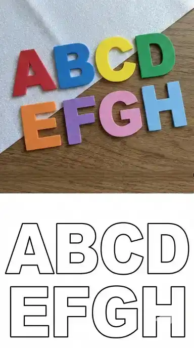 Moldes de EVA na mesa do ateliê 2